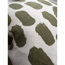 Fine Little Day Dots tyynynpäällinen 50 x 50 cm, luonnonvärinen/oliivi