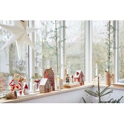 Ib Laursen Talo kynttilälyhty punainen kolmella sydämellä, 7 x 26,5 x 9 cm