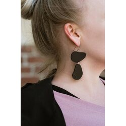 Littlebit Design 2-piece Screw Perfection hook earrings 90 mm, white (in picture black)