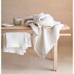 The Organic Company Big Waffle Towel and Blanket kylpypyyhe 100 x 150 cm - VALITSE VÄRI