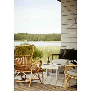 Cozy Publishing Happy homes summer houses book