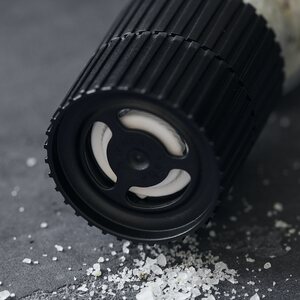 Nicolas Vahe Salt, Parmesan Cheese & Basil 320 g