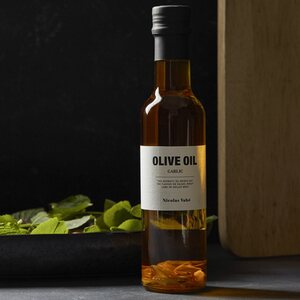 Nicolas Vahe Olive oil with garlic 25 cl