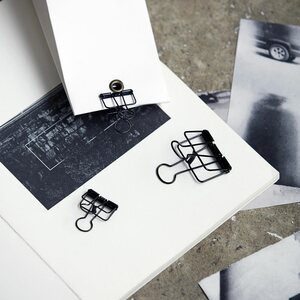 Monograph Lankaklipsi 33 mm, musta