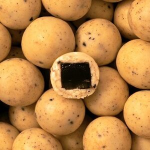 Lakrids By Bulow Egg twisted banana suklaakuorrutteinen lakritsi 125 g, small