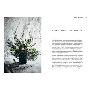 Cozy Publishing Green Christmas - kransseja ja kukka-asetelmia