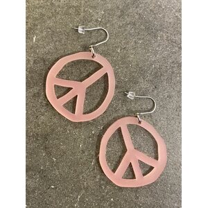 Littlebit Design roikkuvat More Peace -koukkukorvakorut 58 mm, roosa