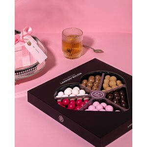 Lakrids By Bulow LOVE selection box 450 g