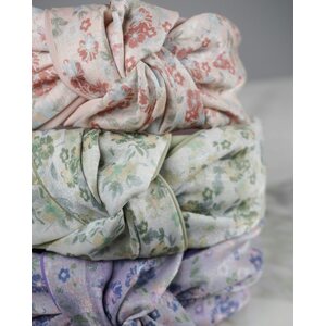 Ariana flower green hiuspanta