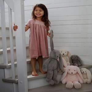 Teddykompaniet Svea kani 30 cm, vaaleanharmaa