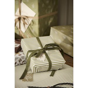 Ib Laursen Green stripes gift wrapping paper 52,5 cm x 2 m