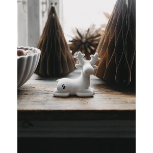 Storefactory Sten makaava poro medium 8 x 4 x 7 cm, valkoinen