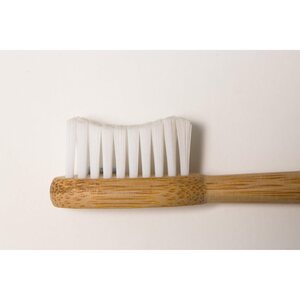 Truthbrush Bambuhammasharja SOFT, valkoinen