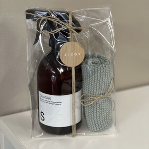 Siisti siivoussuihke ja tiskiliina haluamassasi värissä
