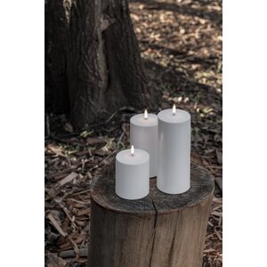 Uyuni Led-ulkokynttilä 8,4 x 20 cm, valkoinen