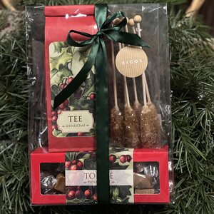 Lahjapakkaus joulutee ja piparkakkutoffee