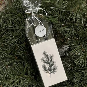 Grankvist XL tulitikut ja 3 kpl kruunukynttilä sellofaanissa