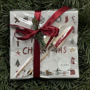 Lahjapakkaus servetit ja 2 kpl polkatikkari