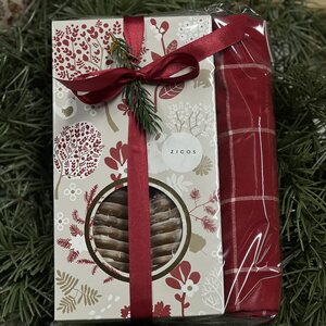 Lahjapakkaus valkosuklaapiparit, merisuolasuklaatryffelit ja keittiöpyyhe