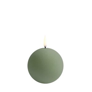Uyuni Led-kynttilä pallo sametti 8 x 8 cm, olive green TULOSSA n. vk 39-40