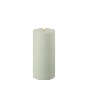 Uyuni Led-kynttilä sileä 7,8 x 15,2 cm, Sage green TULOSSA vk 40-41