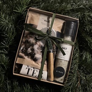 Valmiit lahjapakkaukset